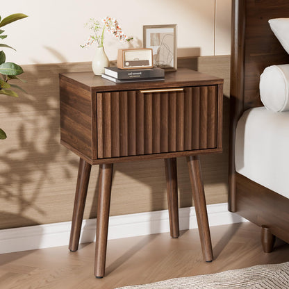 VINGLI Black Nightstands Set of 2 with Fabric Drawers, Fluted Nightstands with Charging Station, Night Stand Set of 2, Small Bedside Table, Bed Side Table/Night Stand with Charging Station for Bedroom
