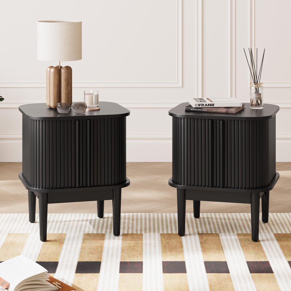 MAISONARIA Walnut Nightstands Set of 2, Mid Century Modern Bedside Table with Hidden Handles and Wood Legs, Wooden End Table with 2 Drawers for Bedroom