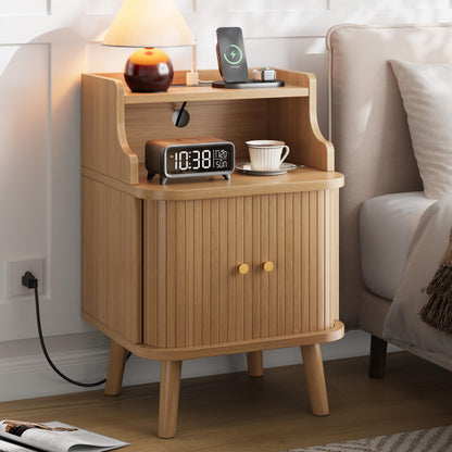 Decofy Mid Century Modern Nightstand Set of 2, Charging Station, Walnut