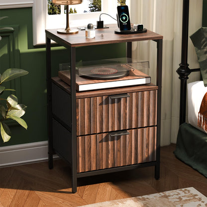 VINGLI Black Nightstands Set of 2 with Fabric Drawers, Fluted Nightstands with Charging Station, Night Stand Set of 2, Small Bedside Table, Bed Side Table/Night Stand with Charging Station for Bedroom