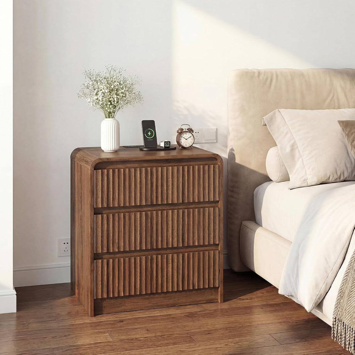 Seang Nightstand Set of 2,Fluted Nightstand with Charging Station,Wooden Bedside Table with Curved Profile Design,3 Drawers Storage,Large End Table for Bedroom,Walnut.