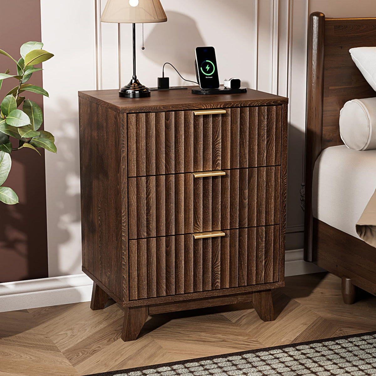 VINGLI Black Nightstands Set of 2 with Fabric Drawers, Fluted Nightstands with Charging Station, Night Stand Set of 2, Small Bedside Table, Bed Side Table/Night Stand with Charging Station for Bedroom