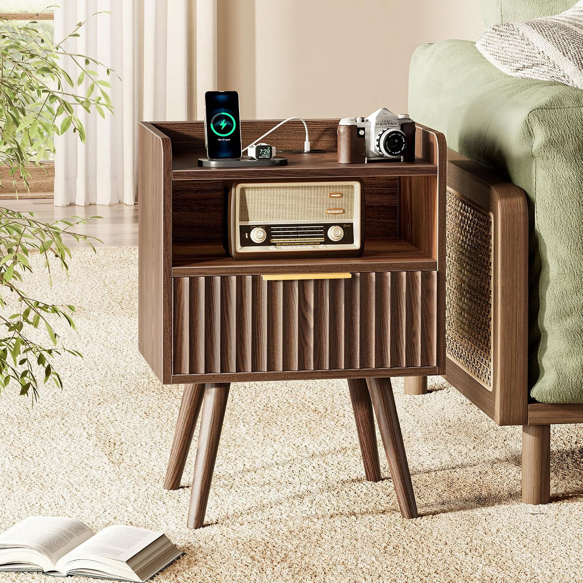 Huuger Nightstand Set of 2 with Charging Station, USB-C Port, End Tables